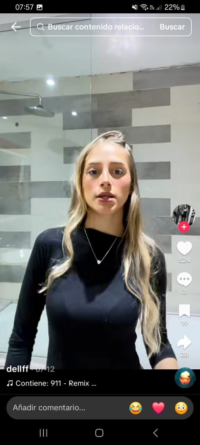 Click to view full size Una belleza