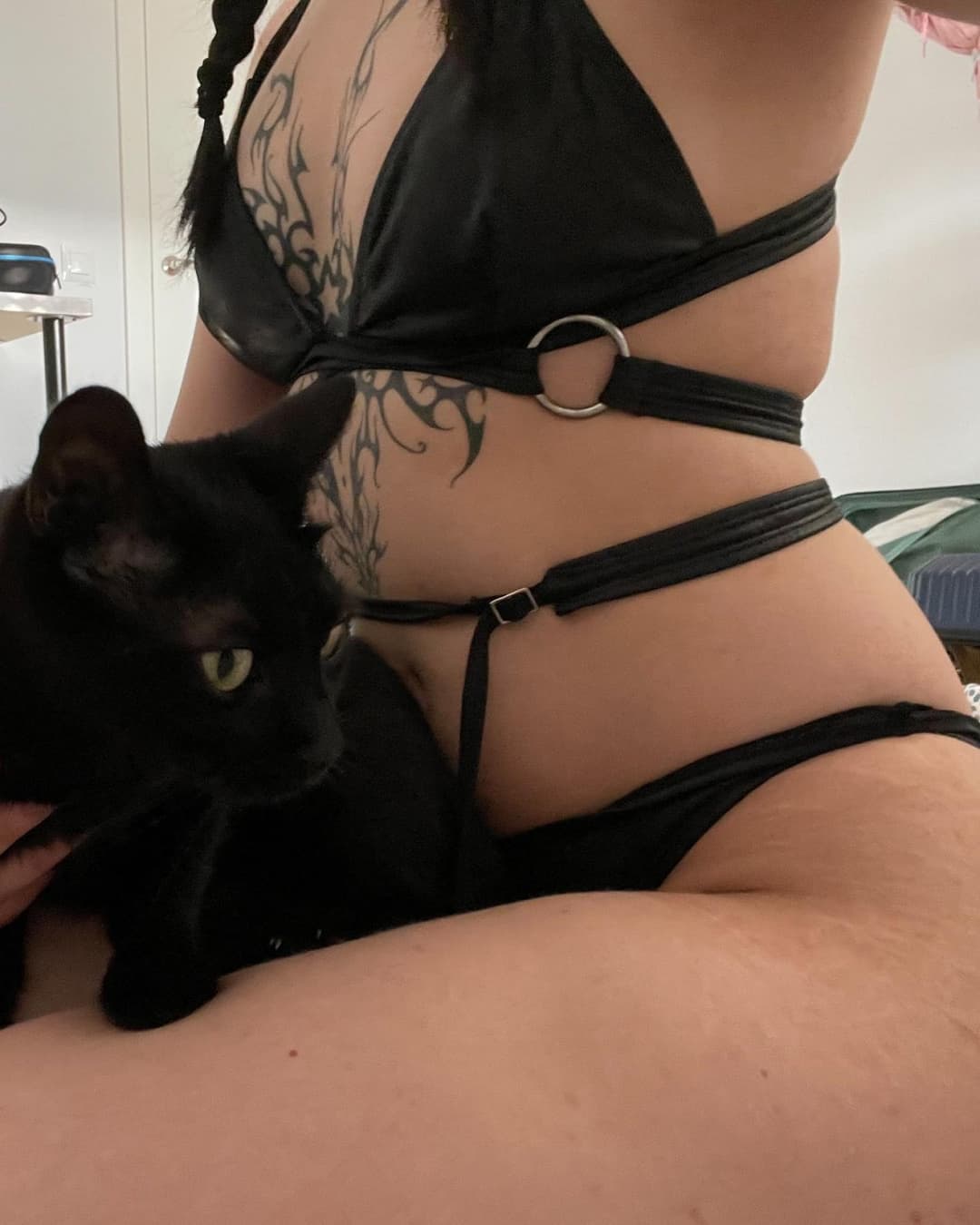 Venezuelan gothic slut