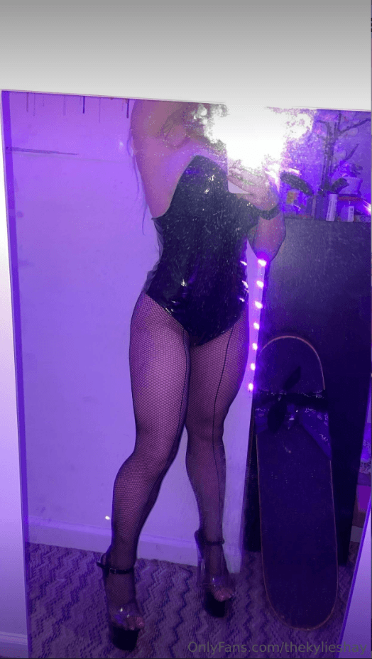 Kylie Shay King Adiontis collab