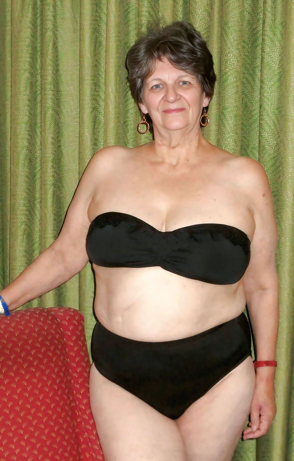 Beautiful Blonde Granny With Beautiful Body