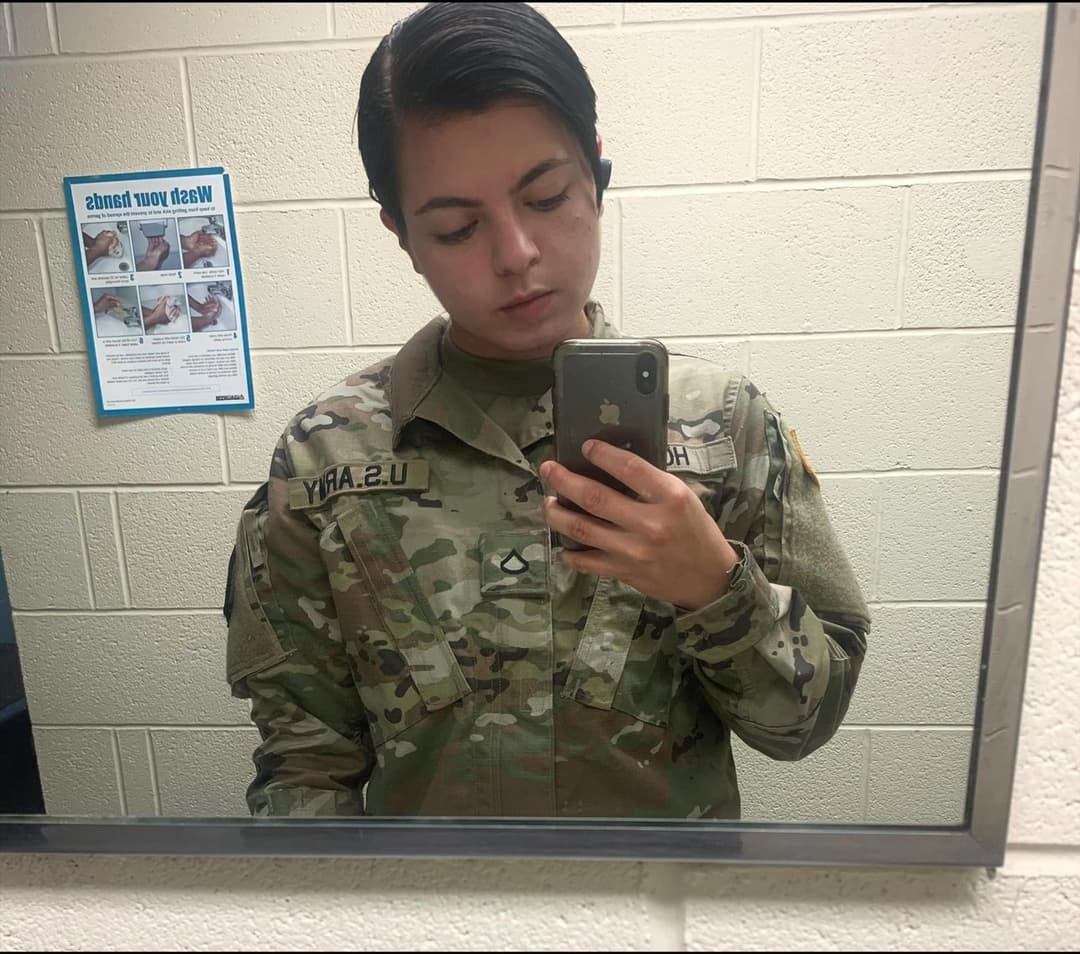 PFC Horn nude collection