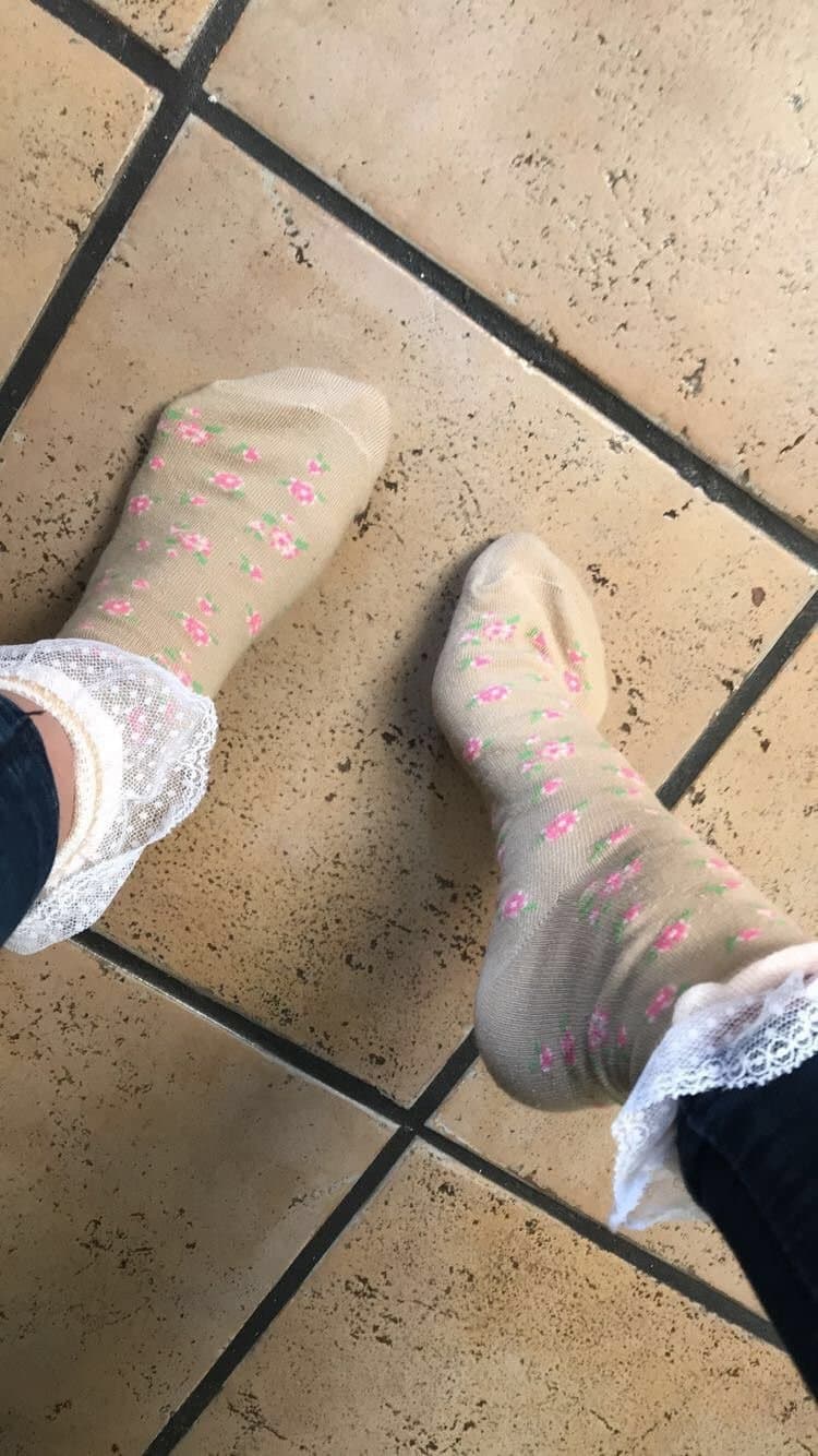 Sexy slut wants to be kidnapped, strangled, and taken advantage of!