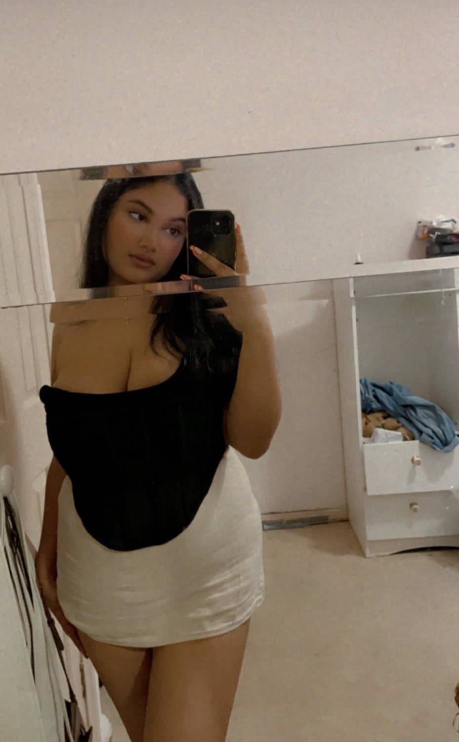 Arab huge boobs milf ????