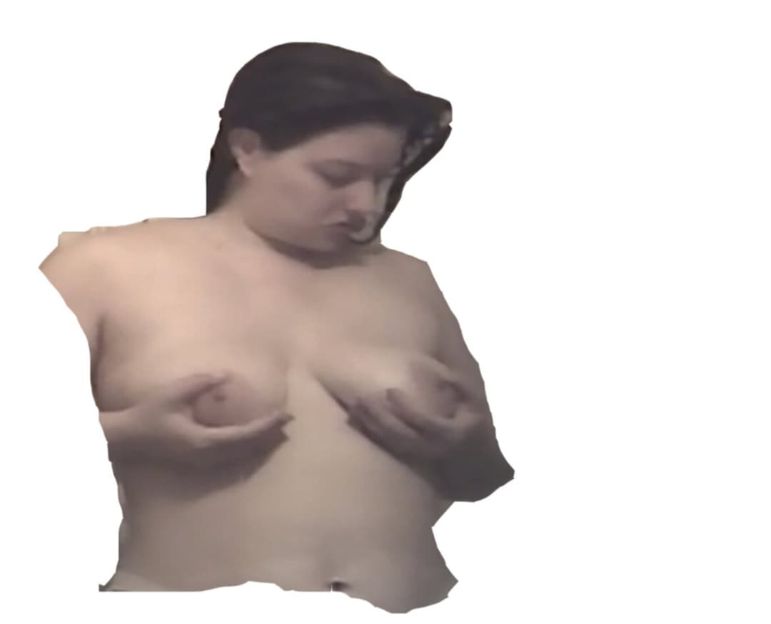 Riley Chatpic slut, going in private in 1 hour, be sure to like before she goes private