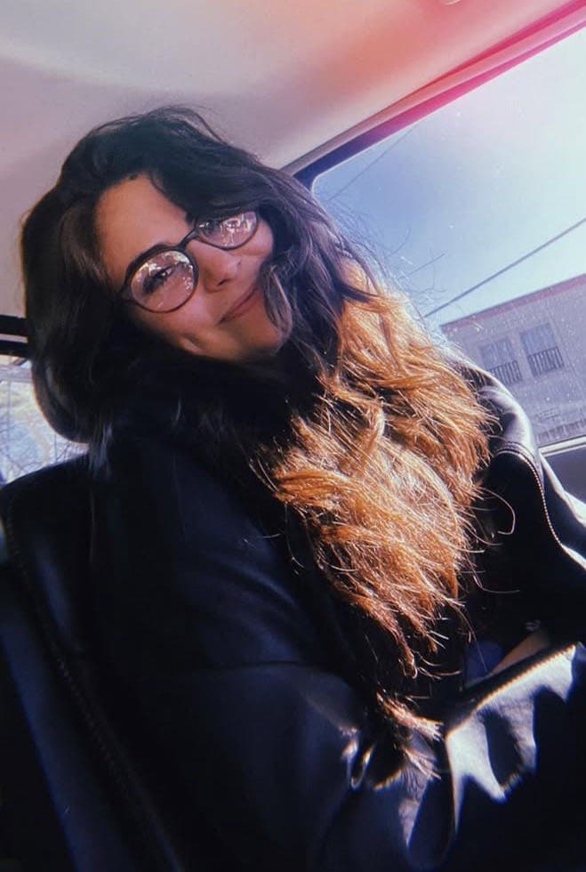 Irl Madisen’s sexy brunette sister Julia has a face begging for cum. +AI. Backup acc in case, dm/kik