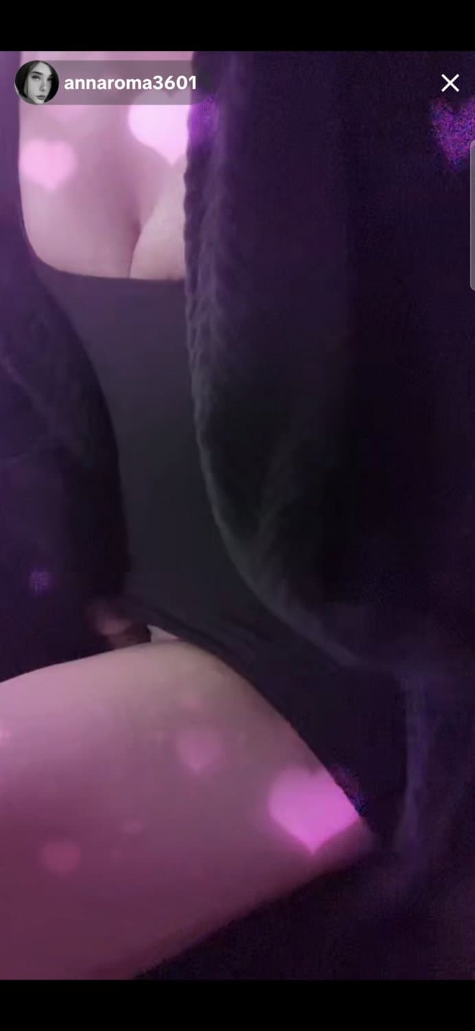 Ladyboy flash his dick on tiktok live ?