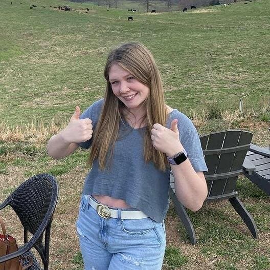 Bossier Louisiana women Anyone recognize them msg me on telegram Cobbsshadow to talk more about them