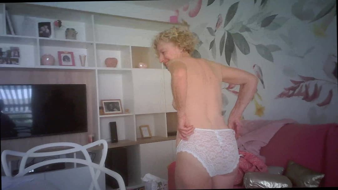 Redressing after fun three hidden cams