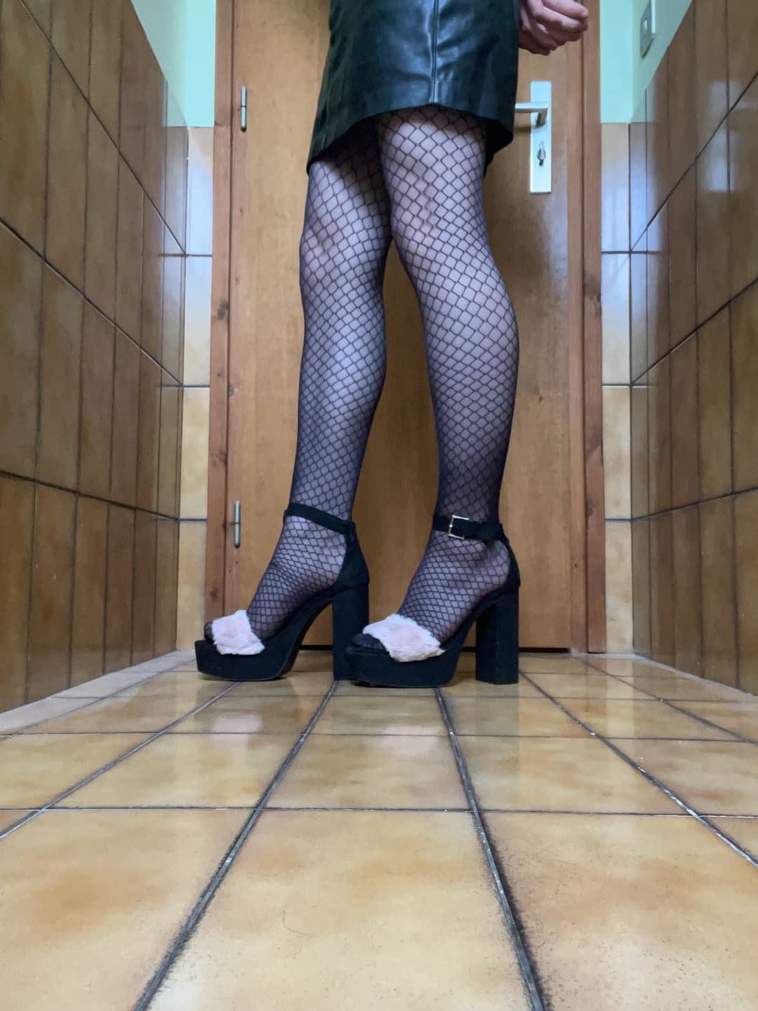 Click to view full size slutty outfits in tights ❤️