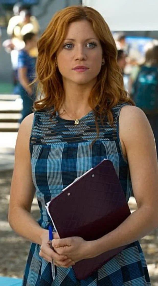 Sexy eyes actress Brittany Snow is a natural beauty. That pretty face is made for cum facial.