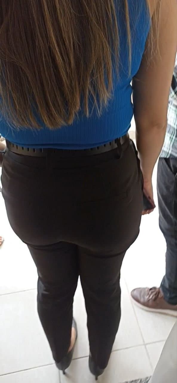 Candids Brazilian hot and elegant, this luxury milf was a sight for sore eyes