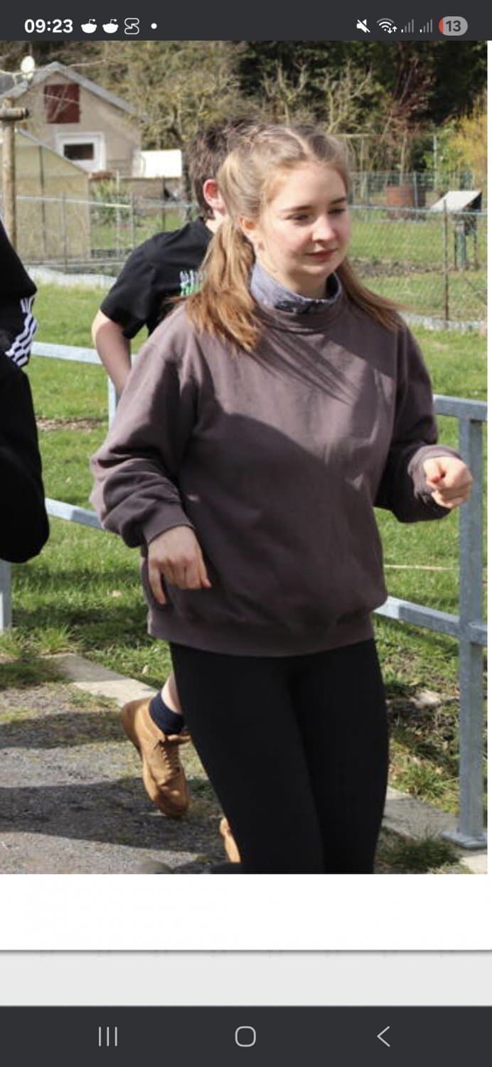 Wer will auch so geil auf sie abwixxen,hab so bock auf Jara Keine Tabus,würd gern alles hören???