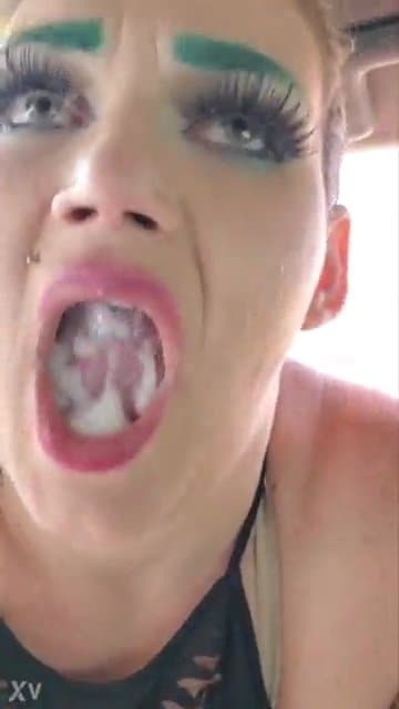 Homeless blowjob swallow cum in car