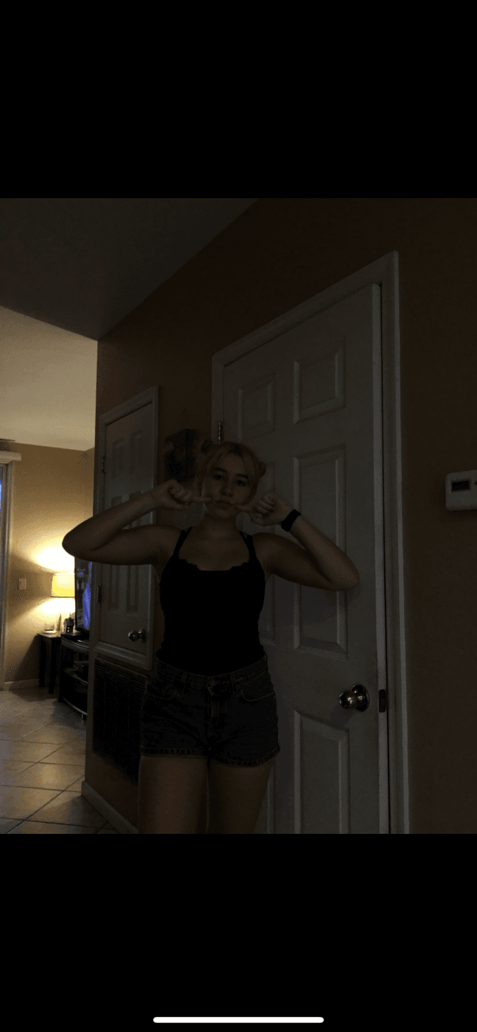 Discord slut didn’t realize she posted her nudes in a public channel