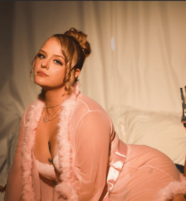 Bitch went straight out of jail to onlyfans