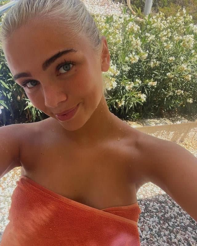 The Ultimate Sofie Lundgaard Fap compilation (blonde danish soccer player)