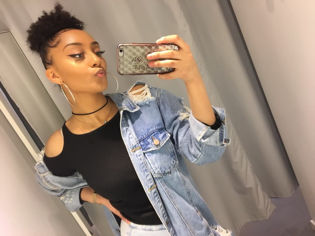 British Ebony Teen Stephanie aka Ebony Beauty Seymone (Rare Collection - Photo Gallery)