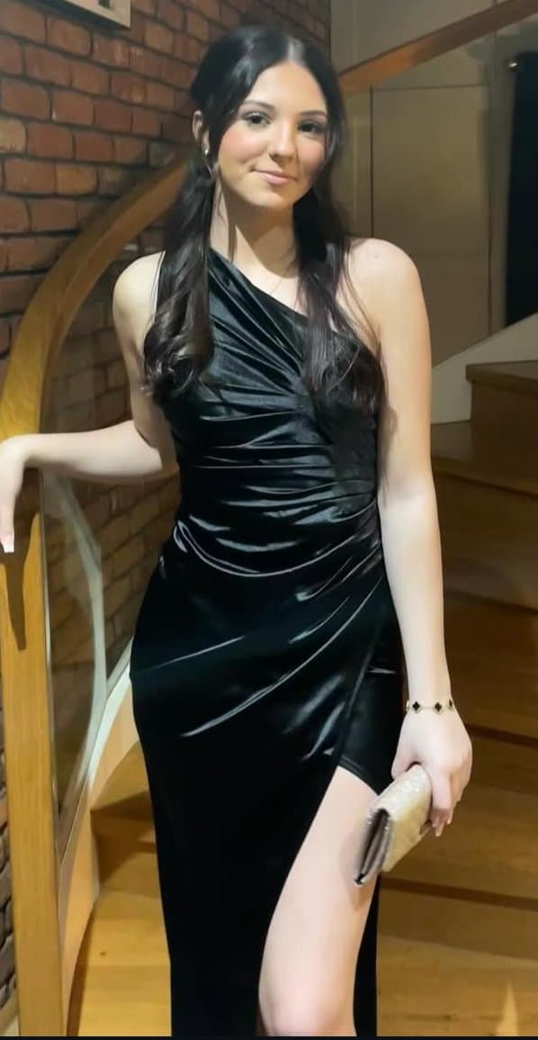 (C) The sis of the HS Slut, she’s gonna be even better teen slut that her sis did