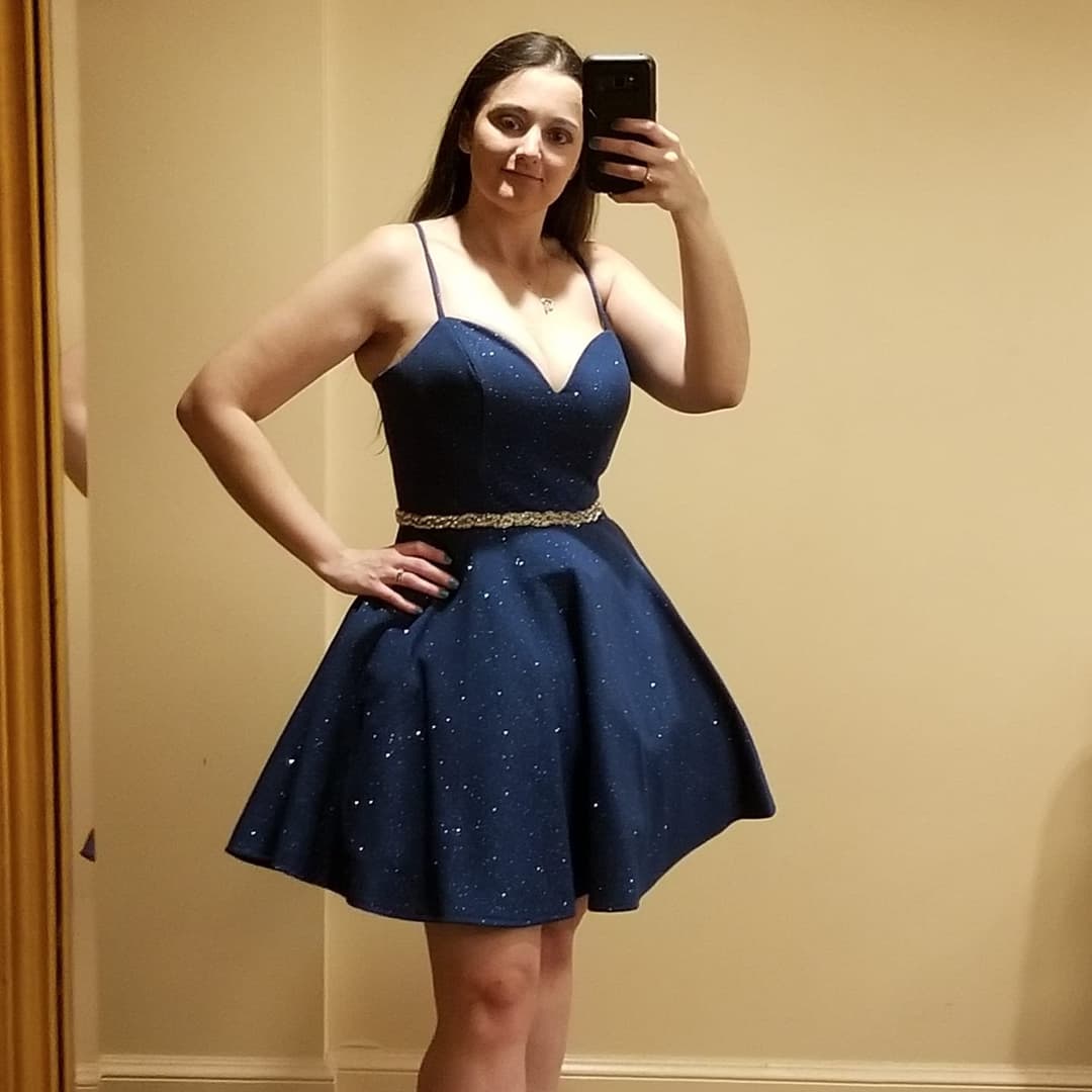 Exposing slut with amazing ass and boobs