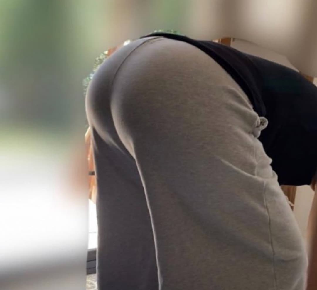 Click to view full size Mom of Two Beth (wwyd)