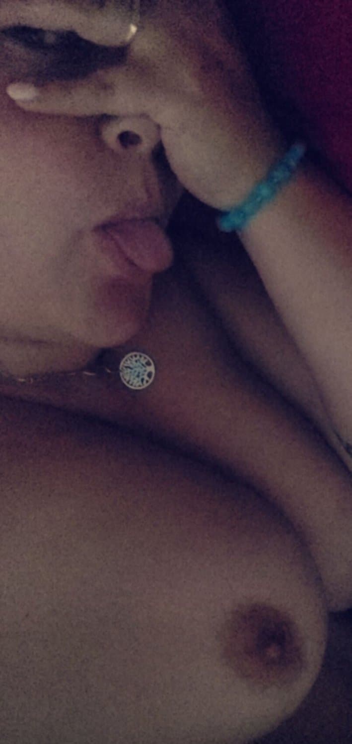 Tempted to show her face. Chubby wife BBW