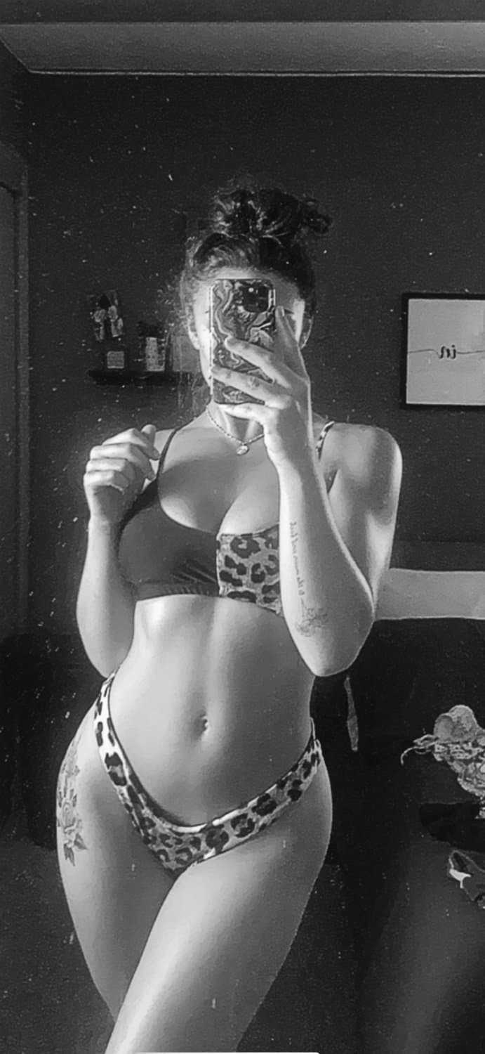 Friends stepsister (23) grew up with big boobs