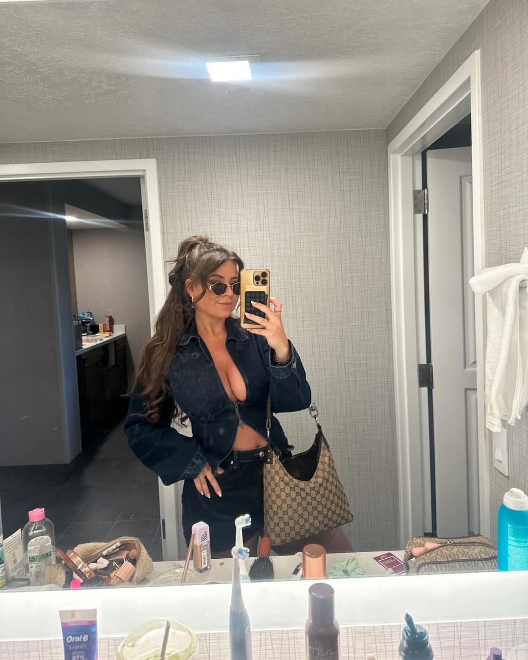 Daphne MH / Daphne Hardijzer Pics + Fakes (part 1)