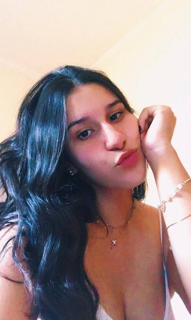 Vazou novinha do interior de SP! Adora dar o cuzinho!! Baixem as fotos! Compartilhem esse cuzinho!