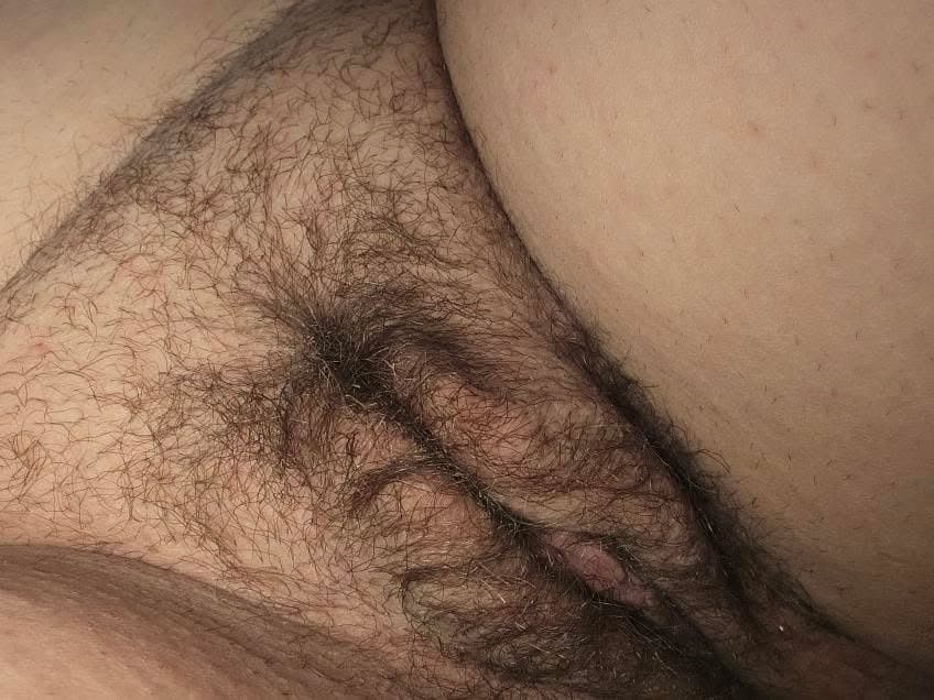 Click to view full size Jerking off to the pics My cousin sents me bcuz she loves to suck my cock