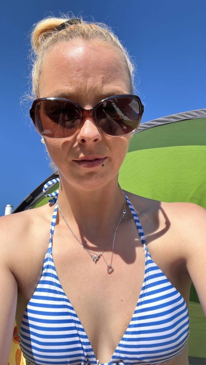 Please help me making Jessy a hot webslut