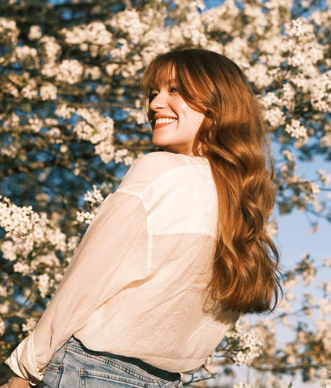 Gorgeous Redhead with a great pale ass