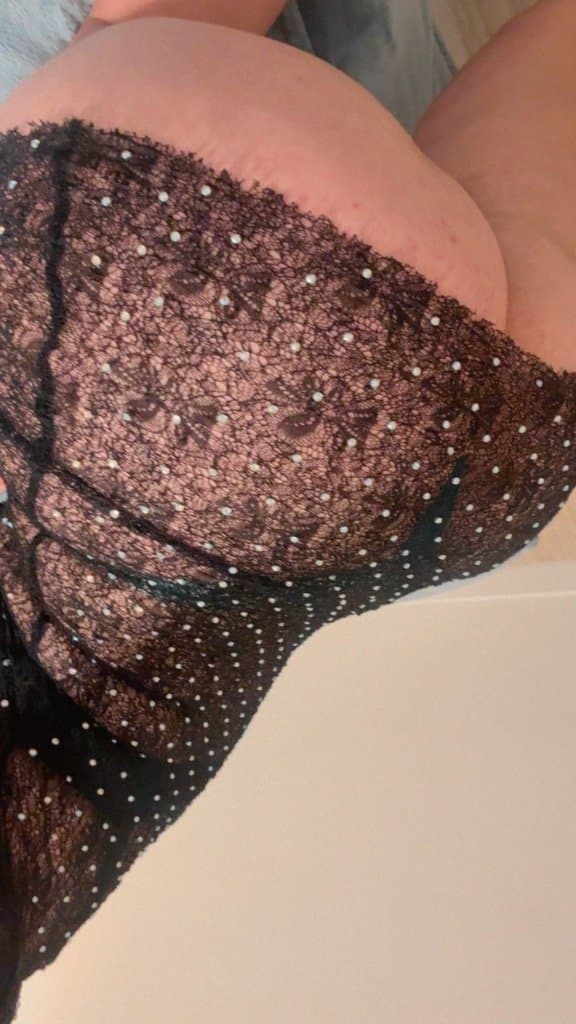 PERFECT sexy mature wife mom