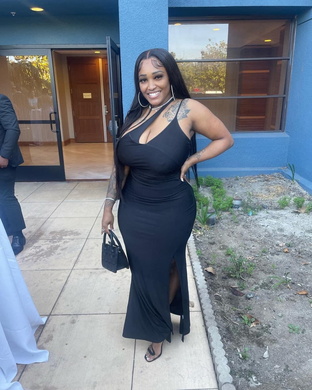 Click to view full size Big tits Ebony slut I wouldn’t pull out tbh