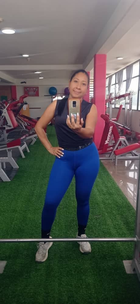 Divina madura morena venezolana muy reservada y discreta pero bien caliente