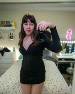 Me with clothes compered to me without CLOTHES