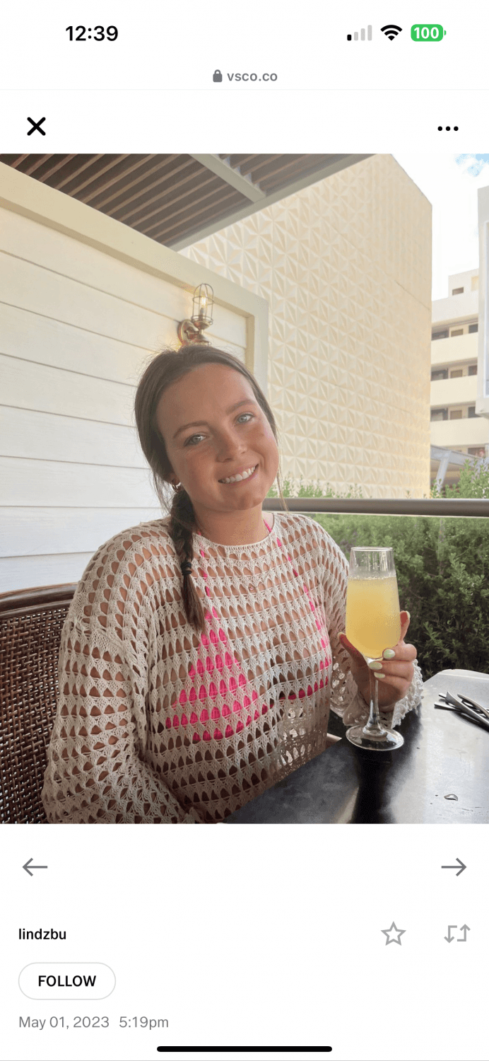 Lindsey is such a tight jerk material object. Who agrees? Lindsey 21