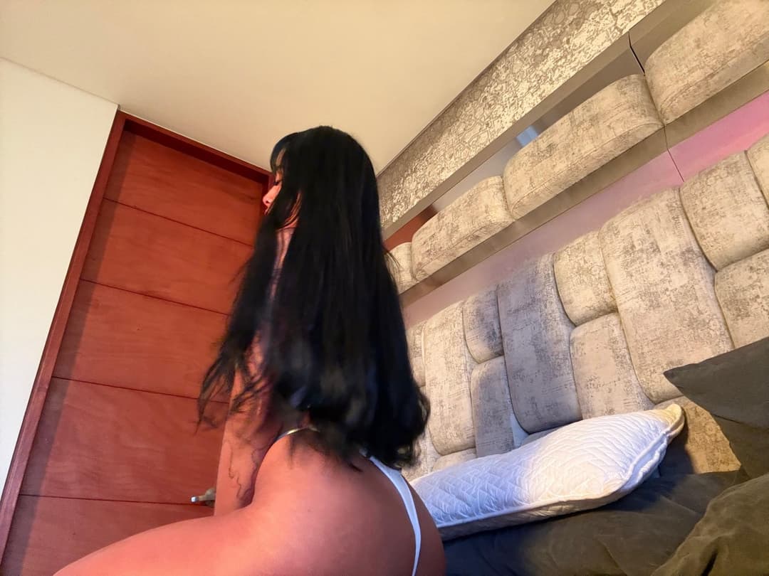 Click to view full size Zoe Flame