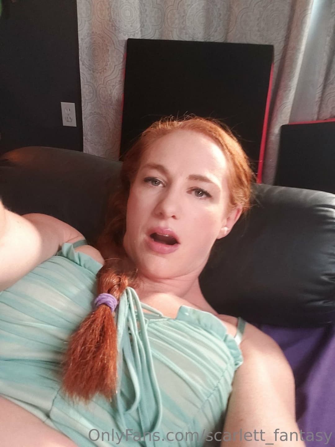 [Fitness] Ginger Milf - Scarlett ??