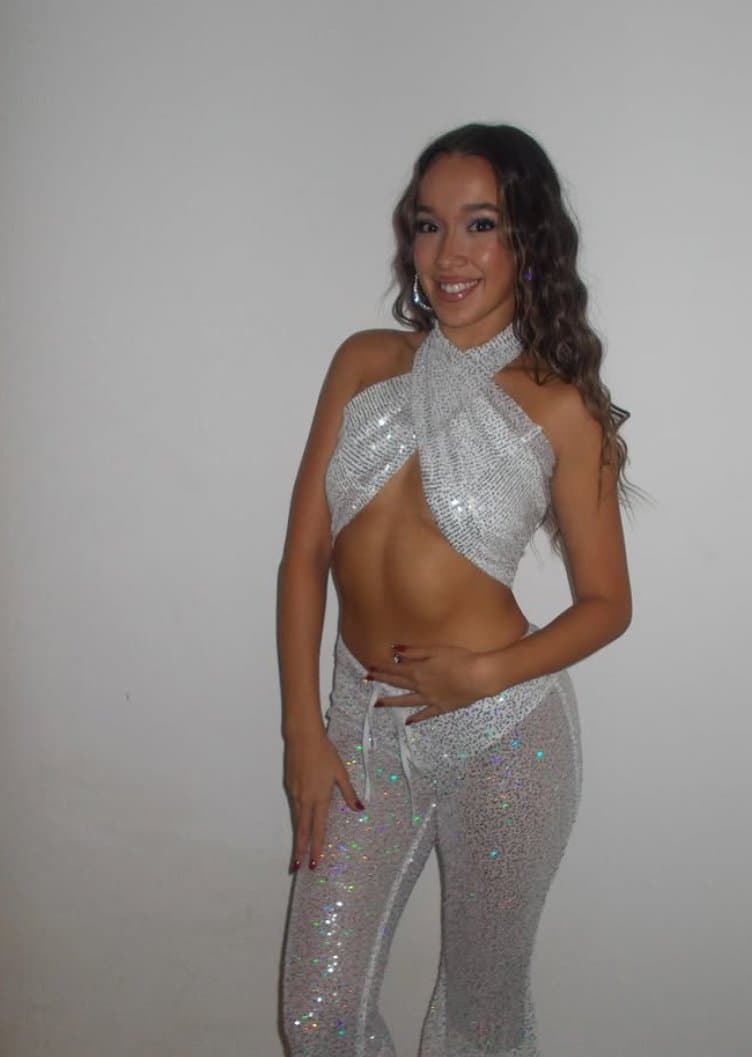 My real older sister Emily.I really need y’all to dm me to talk about my slut.I wanna fuck her hard