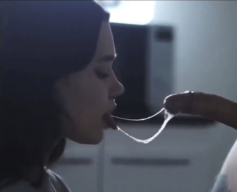 Amateur super sloppy deepthroat