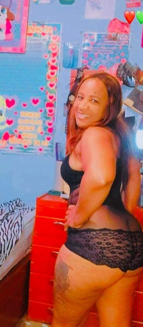 Madura gorda morena muy cachonda sabe lo qe tiene de rico