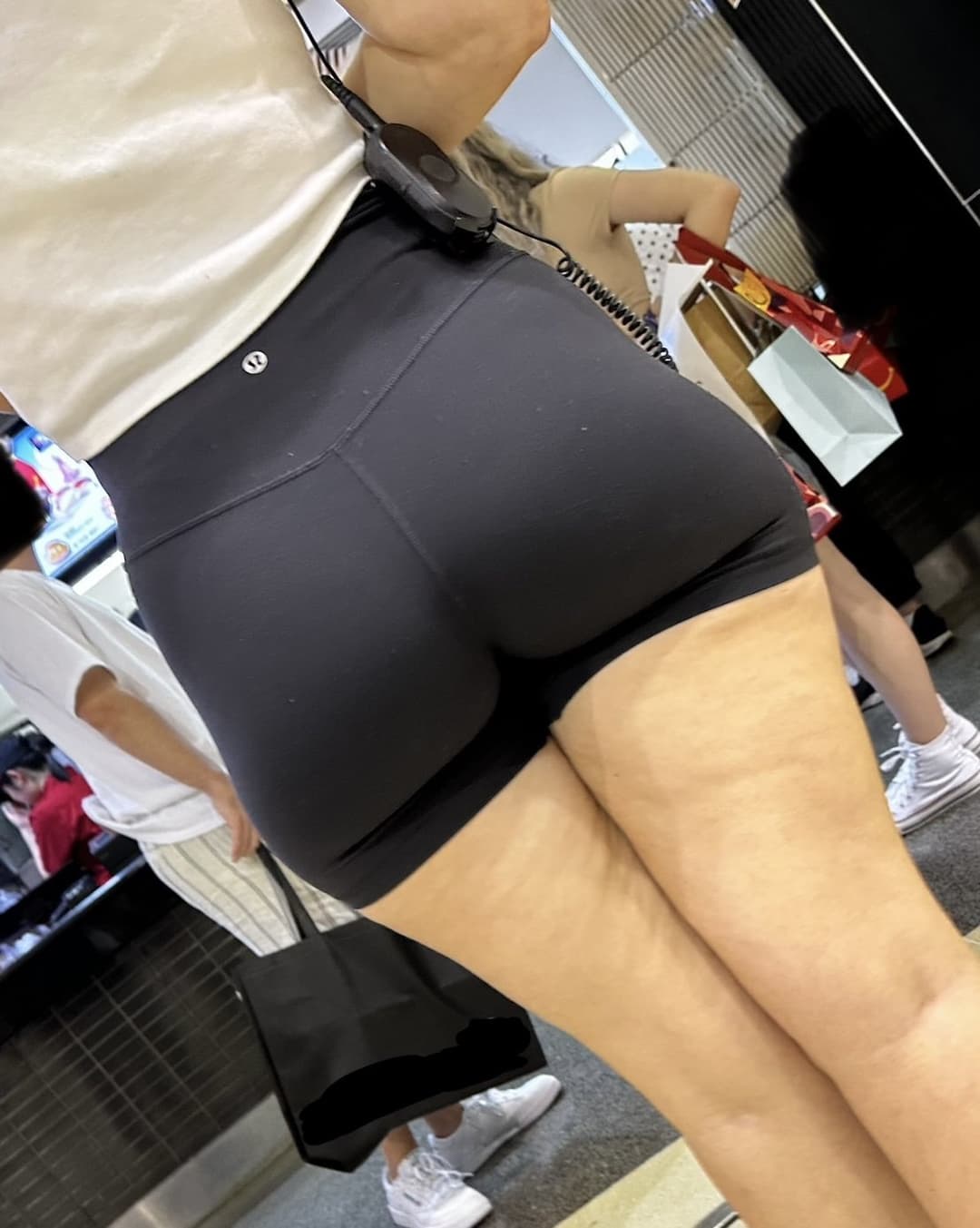 Thick round ass pawg cutie teasing her pussy and ass. Not oc