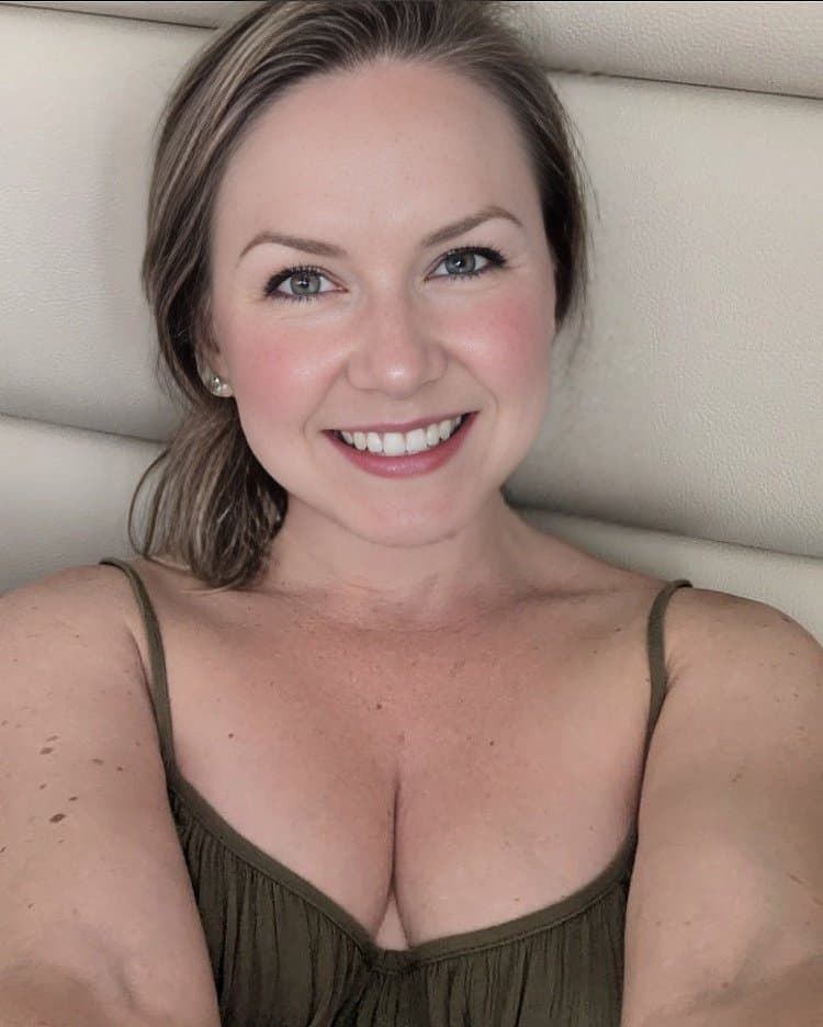 My Innocent mom is a hidden sluts, just found out my real mom nudes on hidden camera