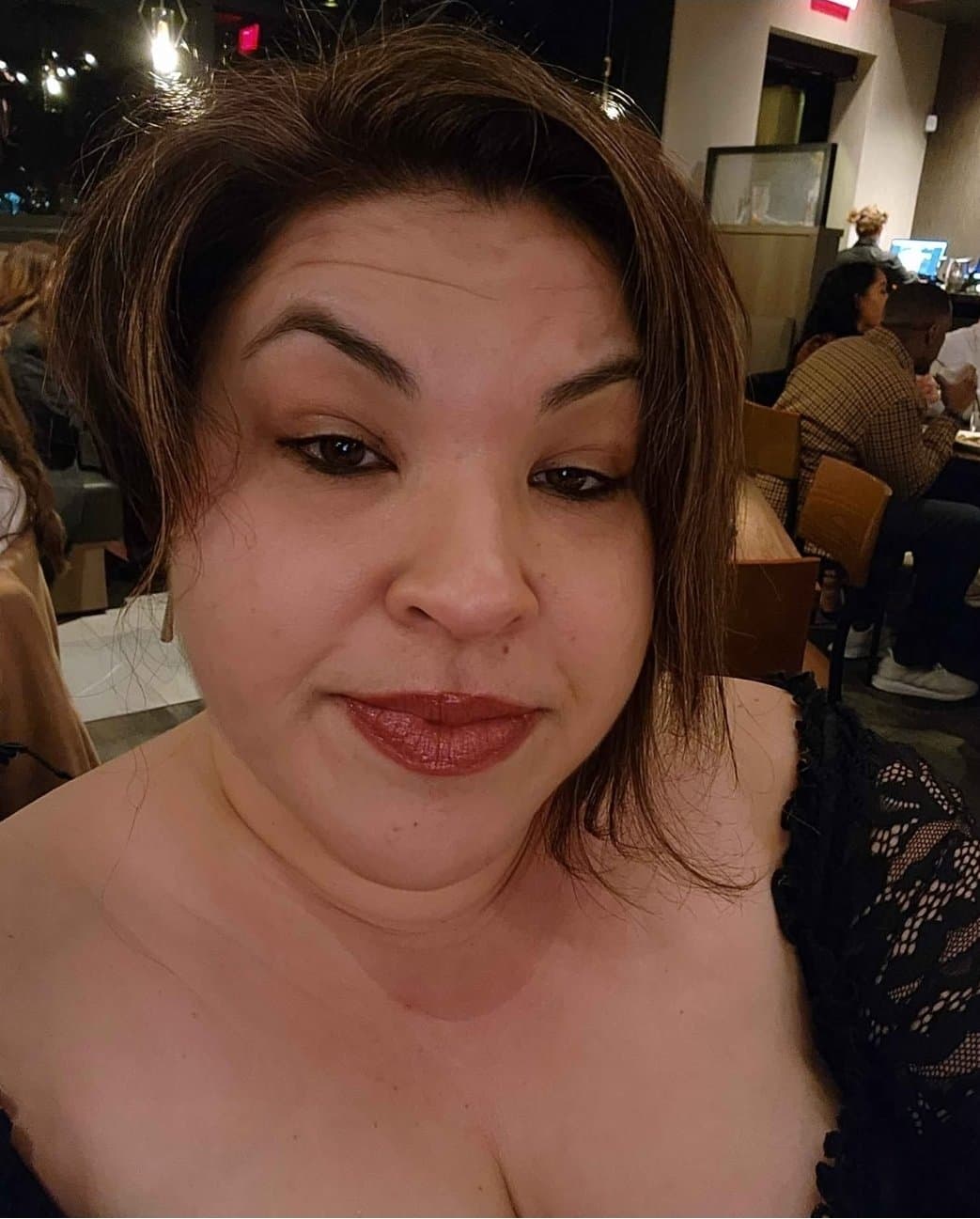 My friend Cynthia loves those big lips on this big dick she love that I fuck her wet pussy