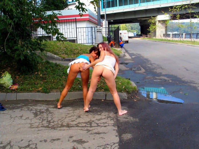 Bottomless Girls in Public 5