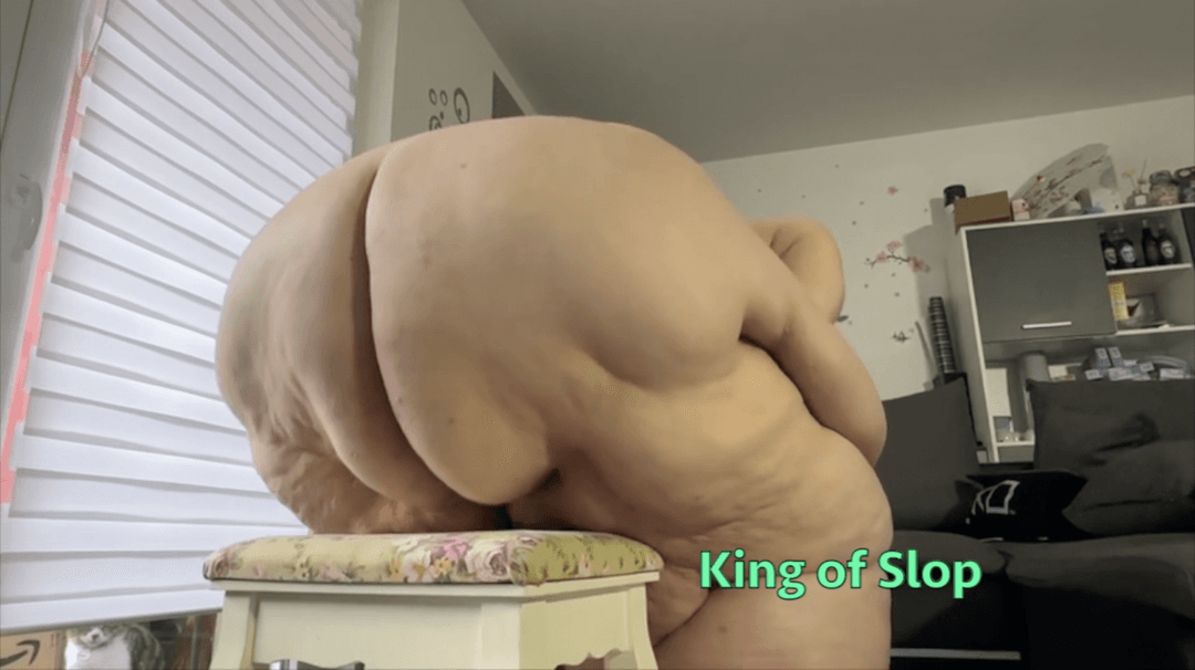 Immobile SSBBW With Sloppy Cellulite Ass