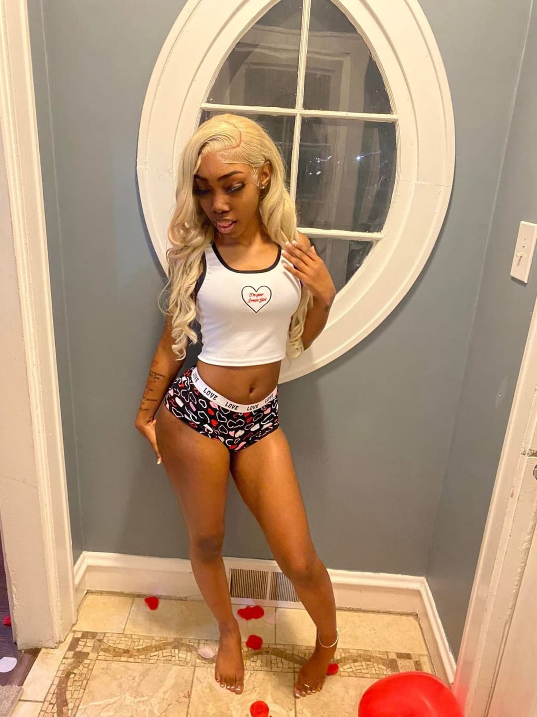 Barely legal Ebony teen with a fat ass & DSL’s ( Ebony teen sleepover booty)