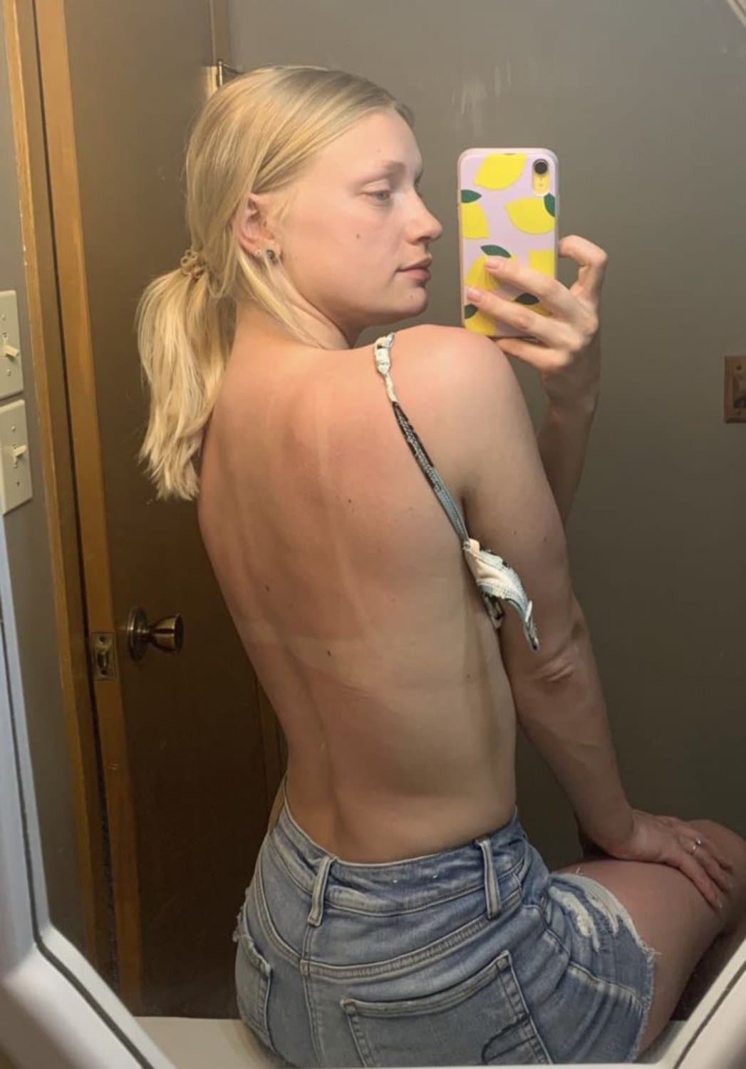 27yo MILF webslut Brooklyn E Albert Canada submitted herself!! To be famous and everywhere