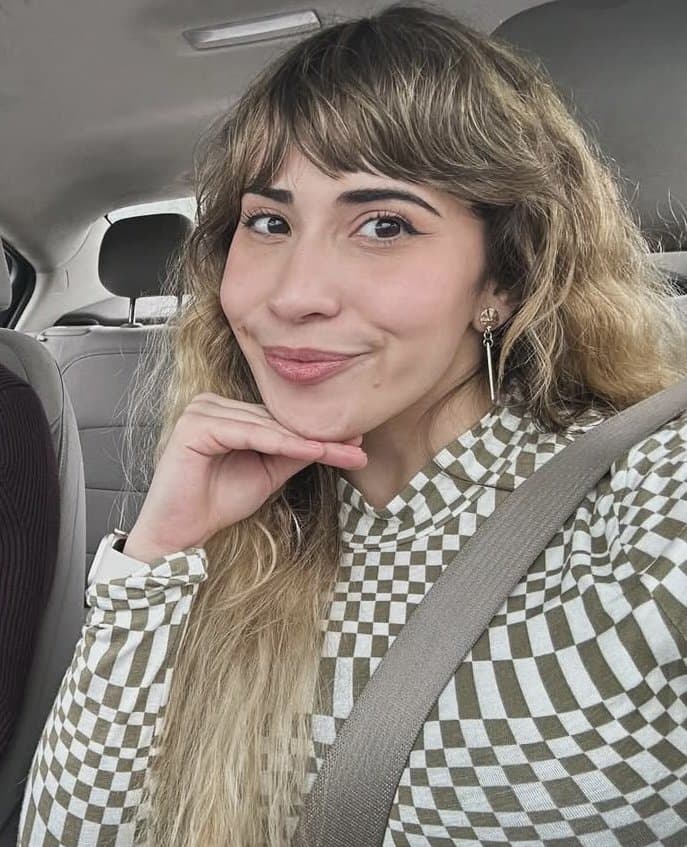 Cuban slut Kaylee loves huge cocks