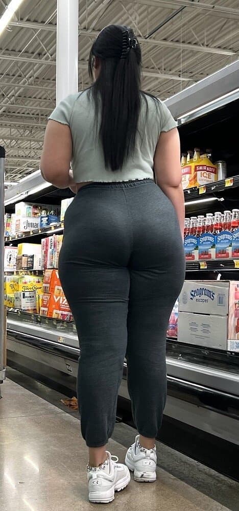 Braless Thick Latina in sweats